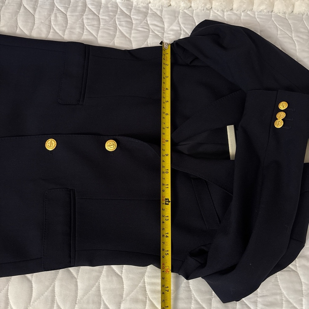 Vineyard Vines Dark Navy Blazer with Gold Buttons Kids - Unisex Size 12 - Picture 6 of 7